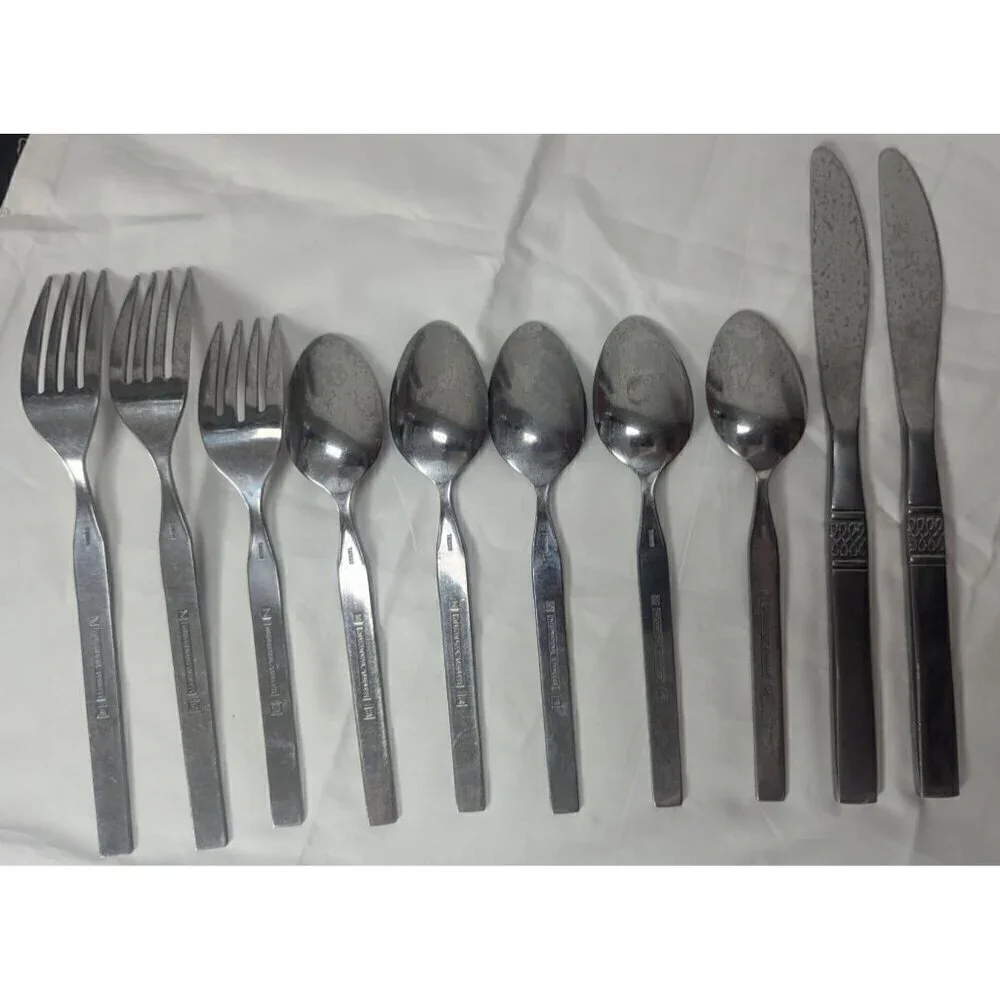 International Stainless Flatware Taiwan Square Tip Mid-Century Modern 10pc Set